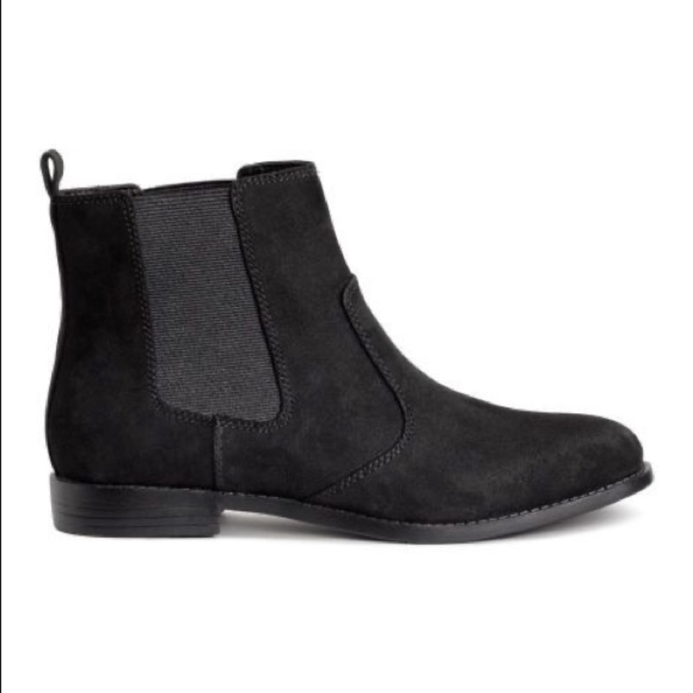 NWOT H&M Chelsea Boots